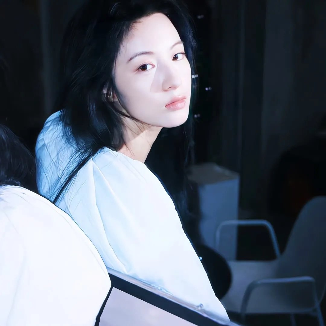 艾娃与莱昂国语